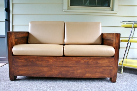 staining-a-love-seat